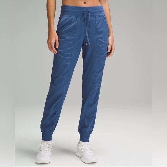 Lululemon Dance Studio Mid-Rise Jogger
Pitich blue - Picture 1 of 8